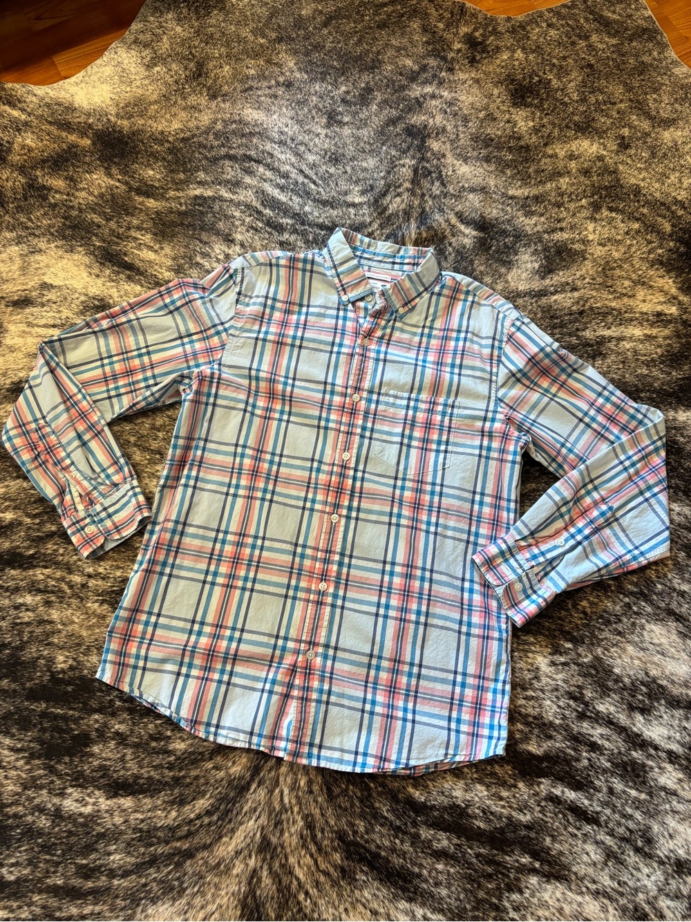 Old Navy Men’s Regular Fit Classic Plaid Button Up Shirt, Size Medium